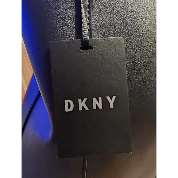 NWT DKNY Black Leather Hobo Shoulder Handbag Black w/ Silver Chain Accent - Picture 11 of 16